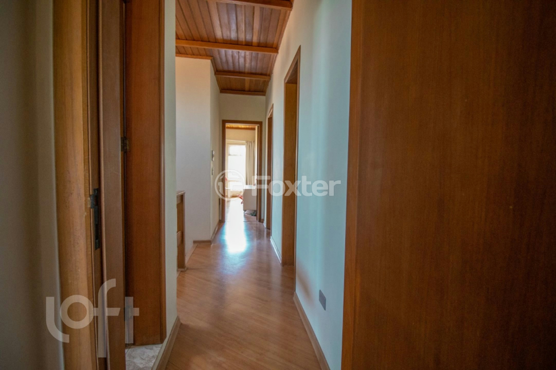 Casa à venda com 4 quartos, 220m² - Foto 17