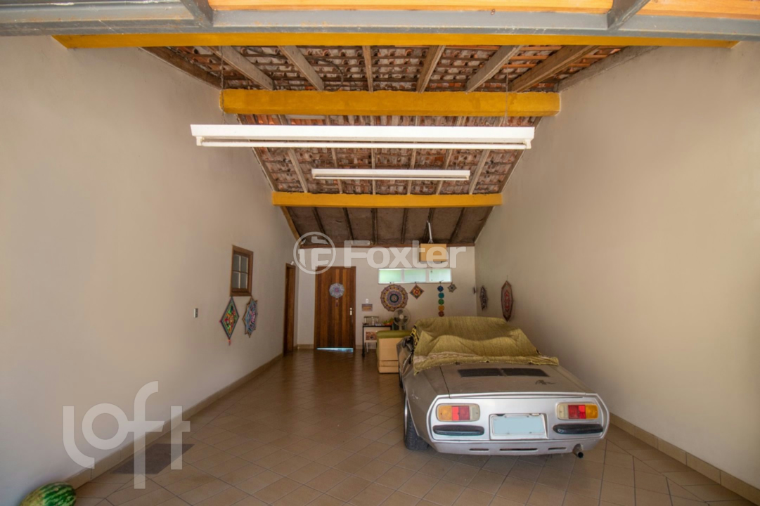 Casa à venda com 4 quartos, 220m² - Foto 34