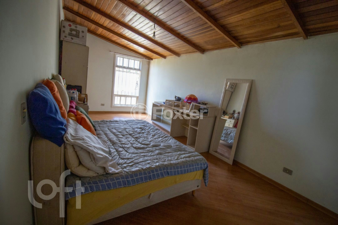 Casa à venda com 4 quartos, 220m² - Foto 13