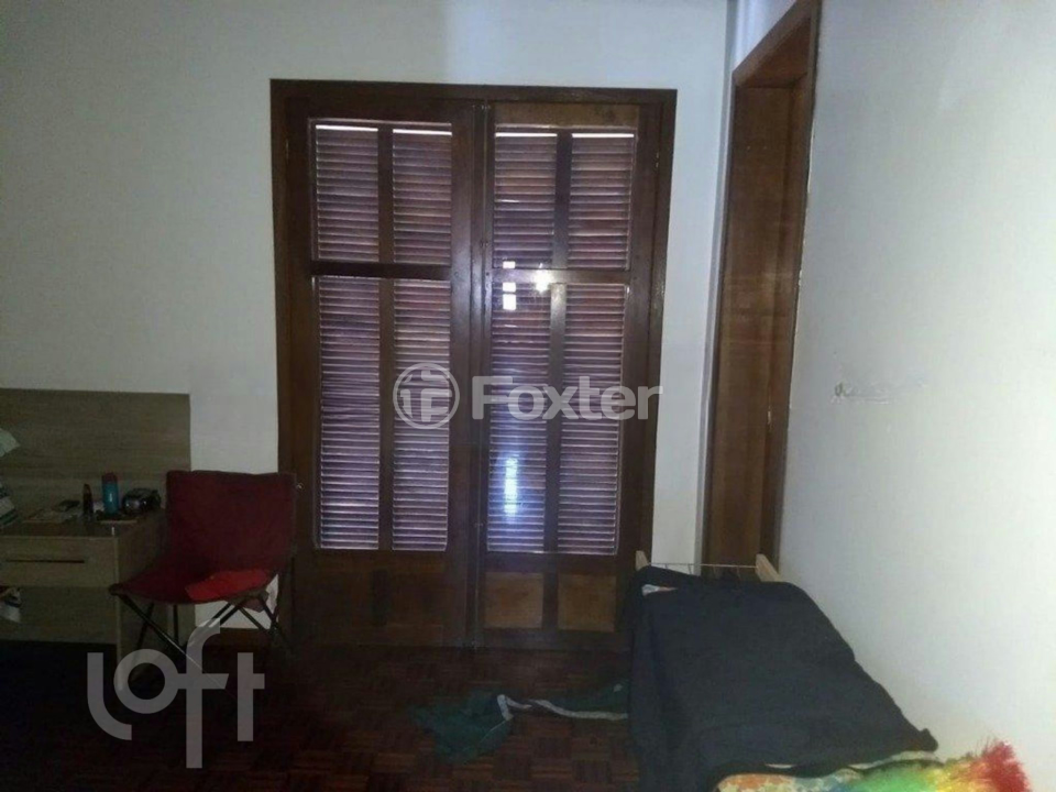 Casa à venda com 6 quartos, 286m² - Foto 11