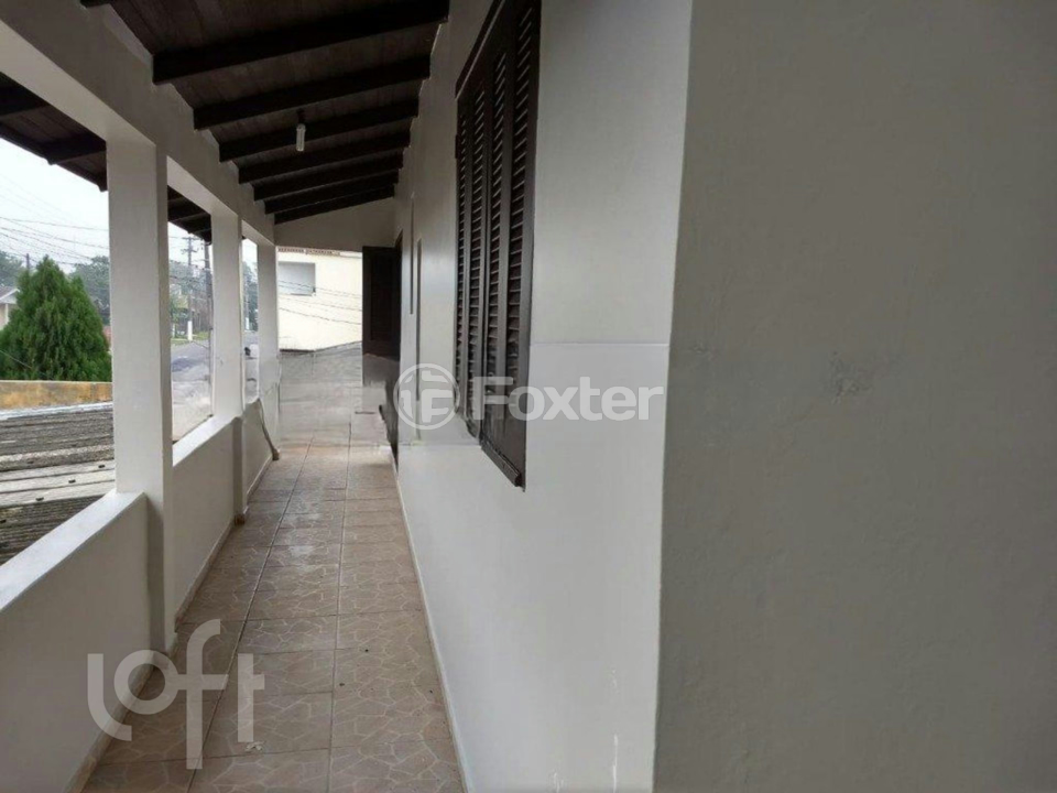 Casa à venda com 6 quartos, 286m² - Foto 2