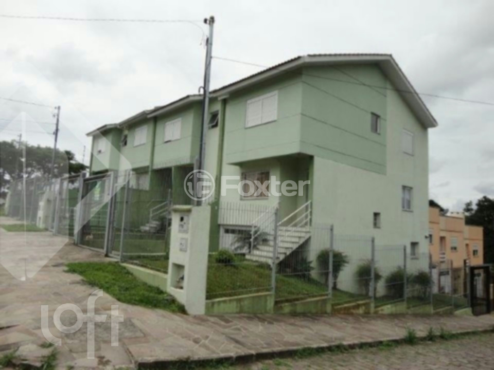 Casa à venda com 3 quartos, 149m² - Foto 1