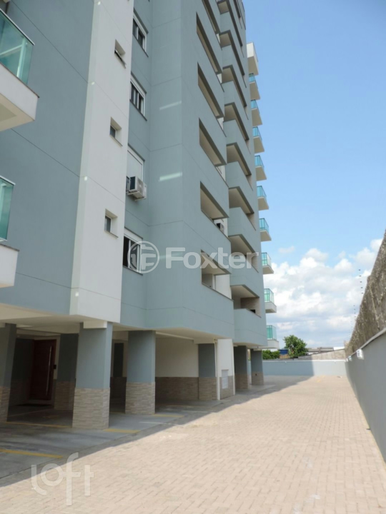 Apartamento à venda com 3 quartos, 90m² - Foto 4