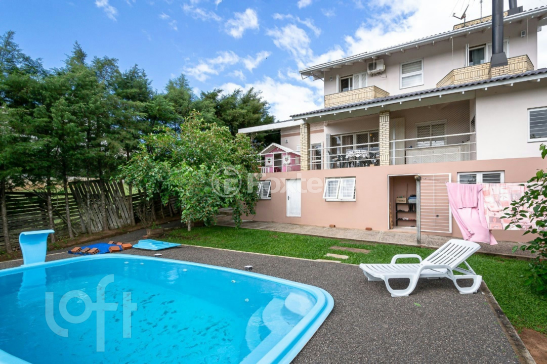 Casa de Condomínio à venda com 3 quartos, 300m² - Foto 1