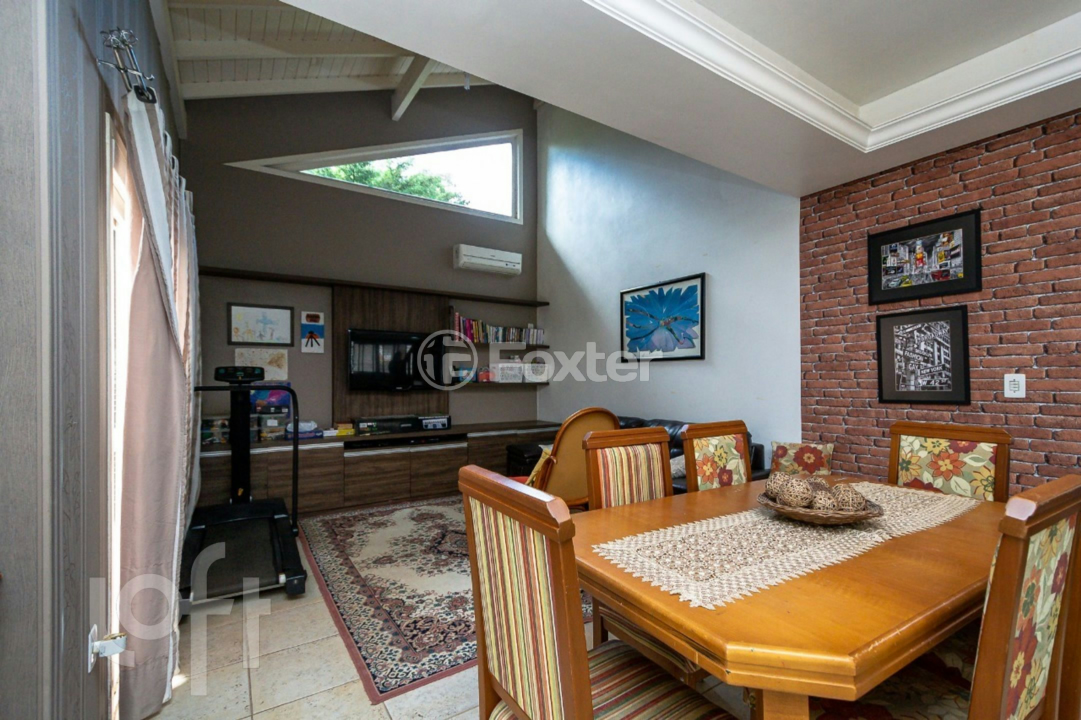 Casa de Condomínio à venda com 3 quartos, 300m² - Foto 8