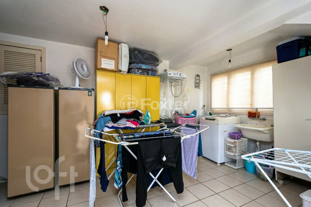 Casa de Condomínio à venda com 3 quartos, 300m² - Foto 27