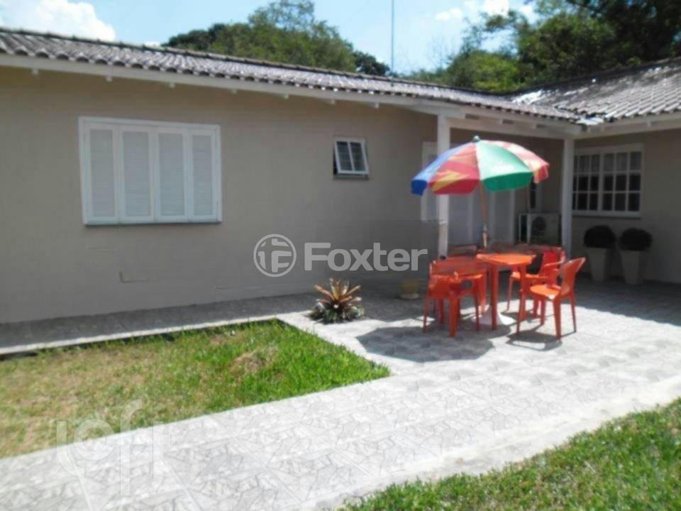Casa à venda com 3 quartos, 73m² - Foto 3