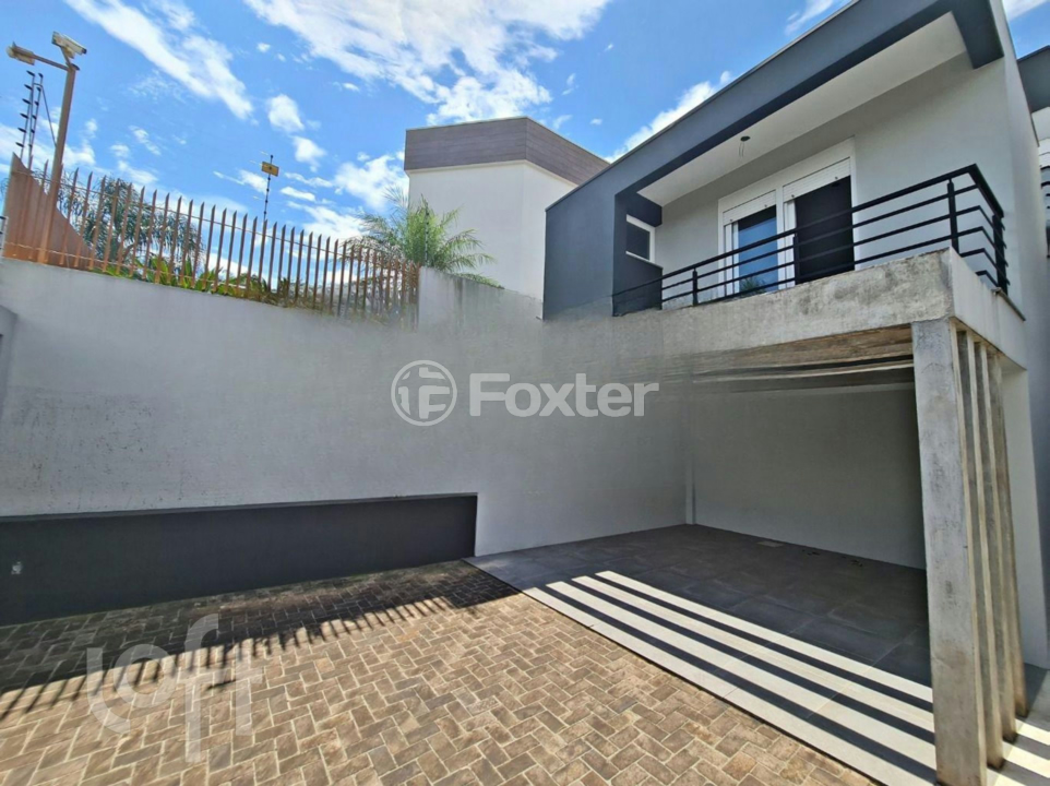 Casa à venda com 3 quartos, 170m² - Foto 1