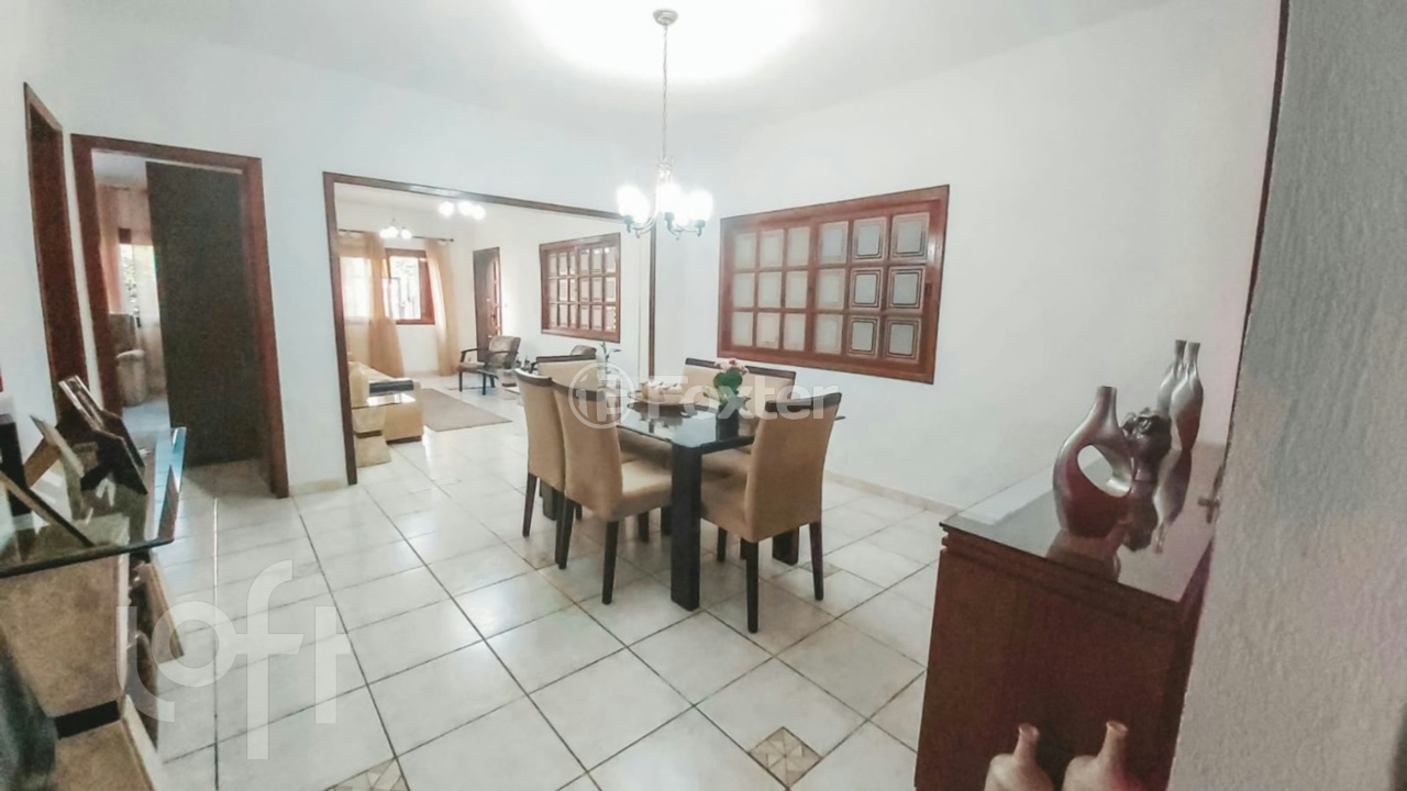 Casa à venda com 4 quartos, 295m² - Foto 4