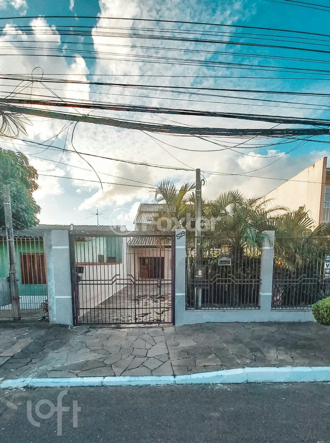 Casa à venda com 4 quartos, 295m² - Foto 2