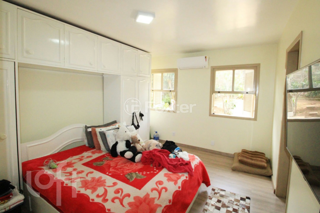 Casa à venda com 4 quartos, 264m² - Foto 22