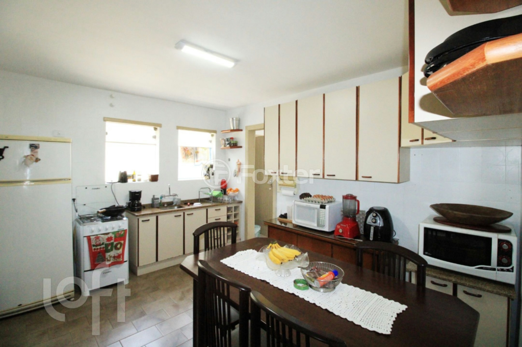 Casa à venda com 4 quartos, 264m² - Foto 32