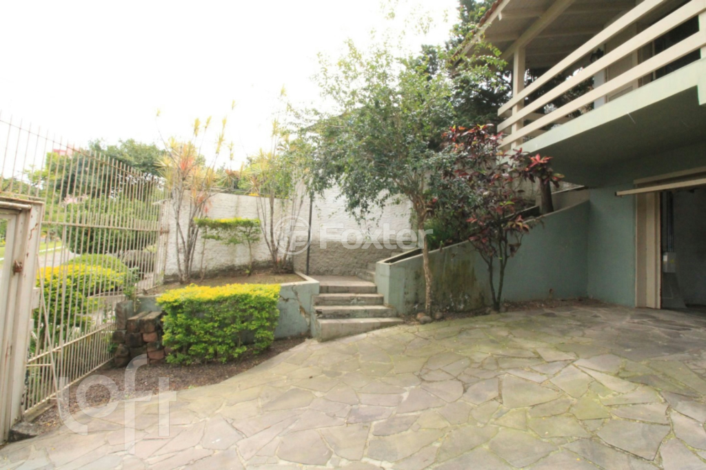 Casa à venda com 4 quartos, 264m² - Foto 4