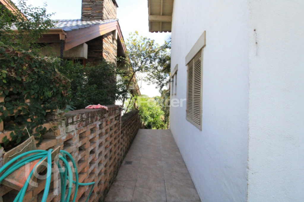 Casa à venda com 4 quartos, 264m² - Foto 44