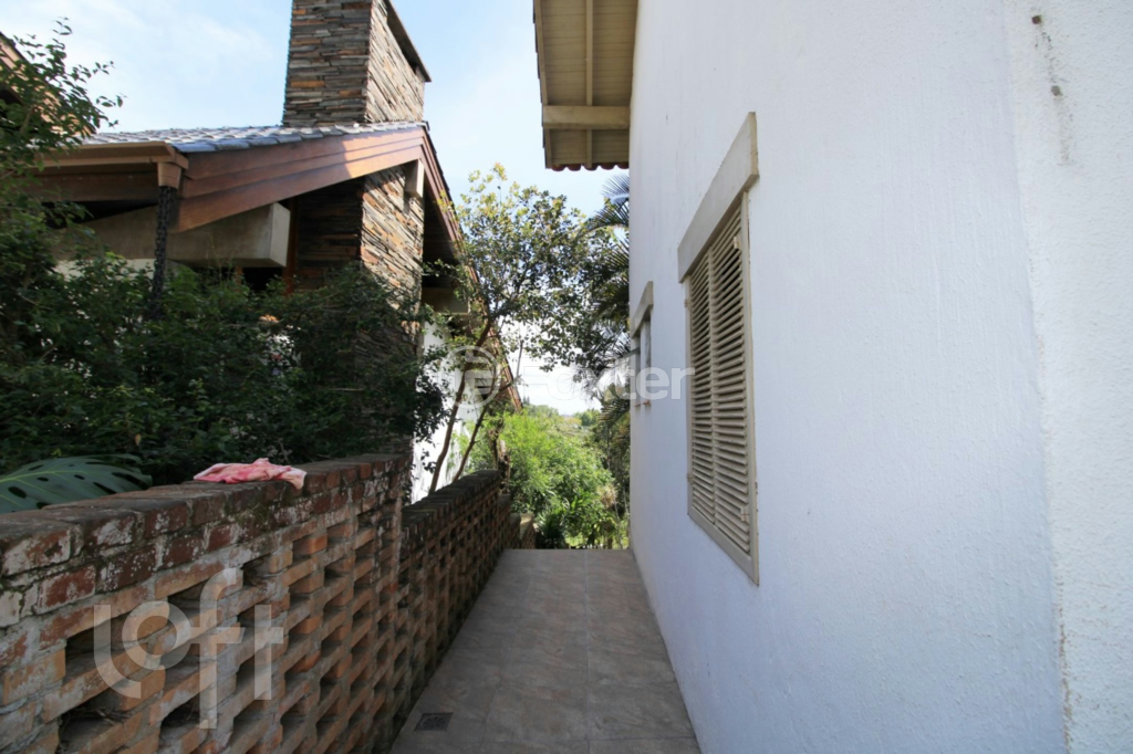Casa à venda com 4 quartos, 264m² - Foto 42