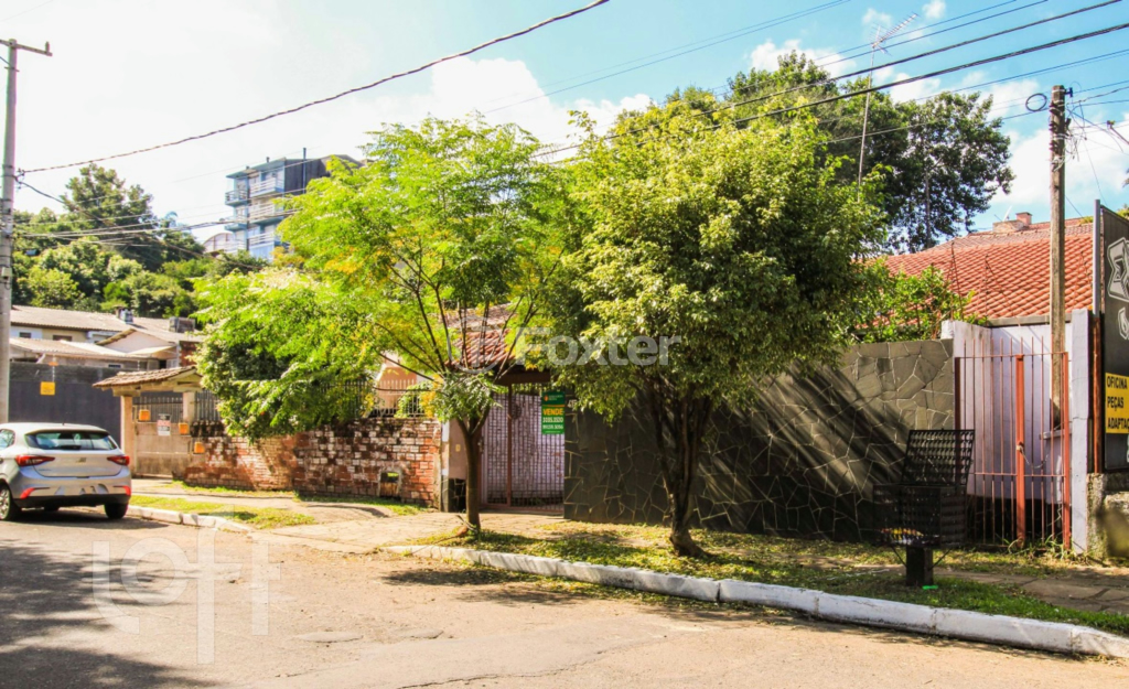 Casa à venda com 5 quartos, 177m² - Foto 2