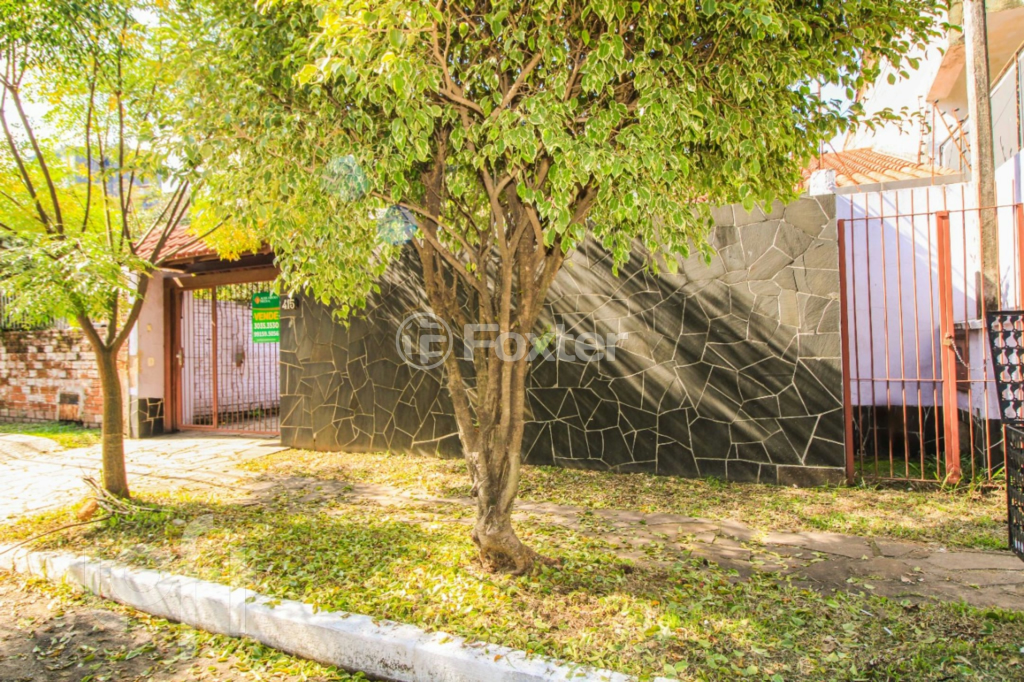 Casa à venda com 5 quartos, 177m² - Foto 1