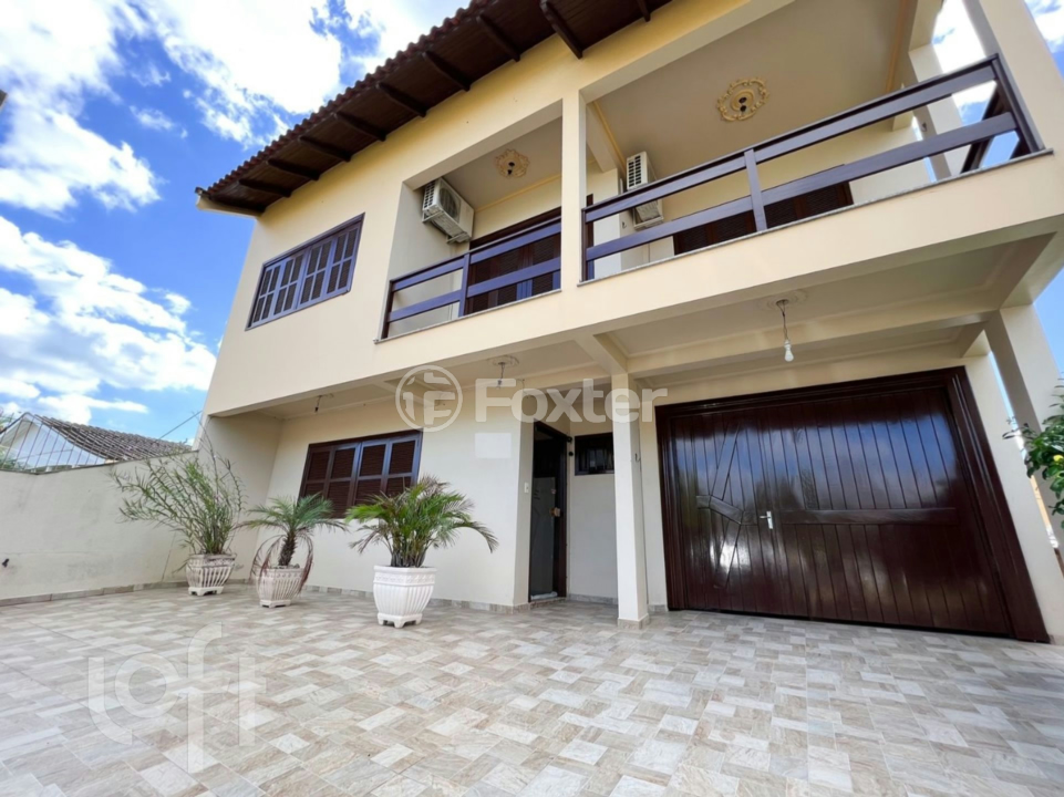 Casa à venda com 3 quartos, 200m² - Foto 2