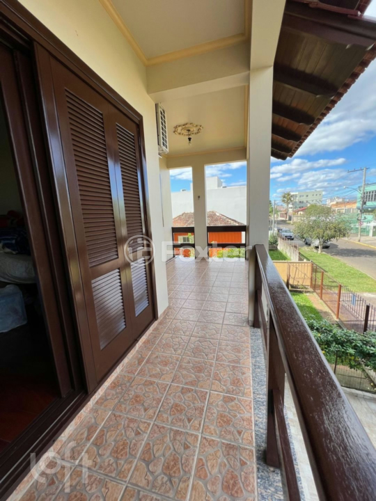 Casa à venda com 3 quartos, 200m² - Foto 24