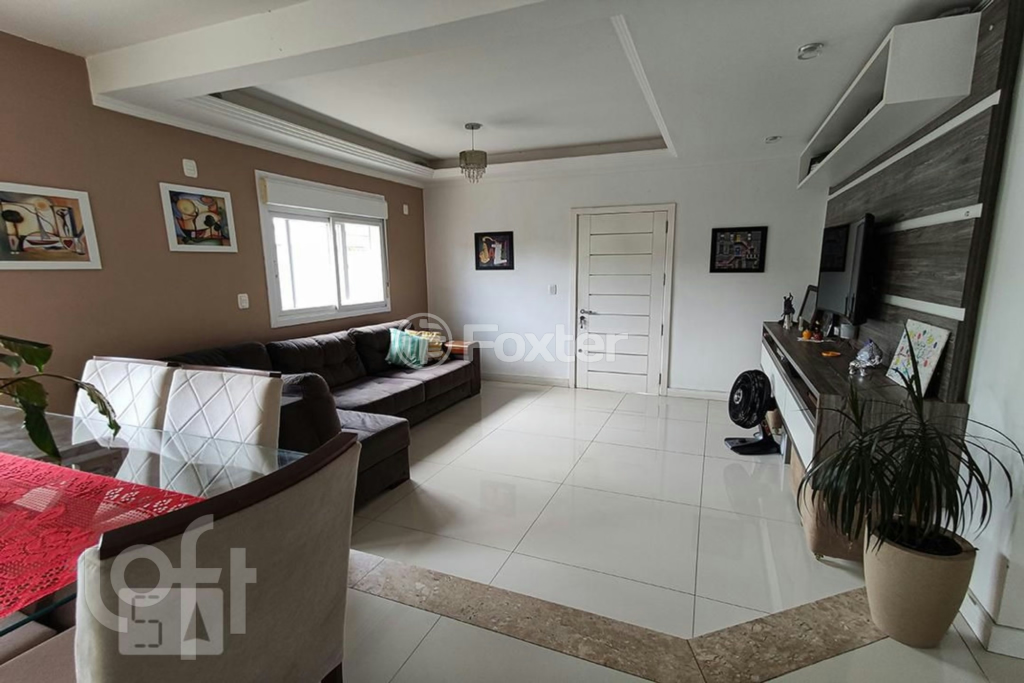 Casa à venda com 4 quartos, 270m² - Foto 4