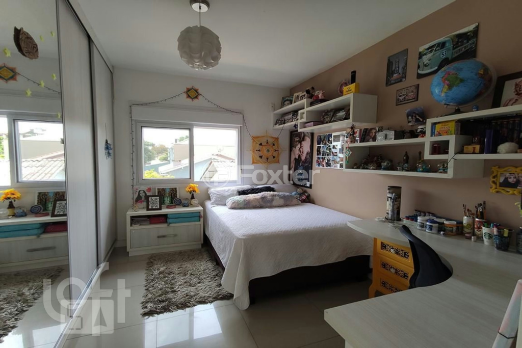 Casa à venda com 4 quartos, 270m² - Foto 23
