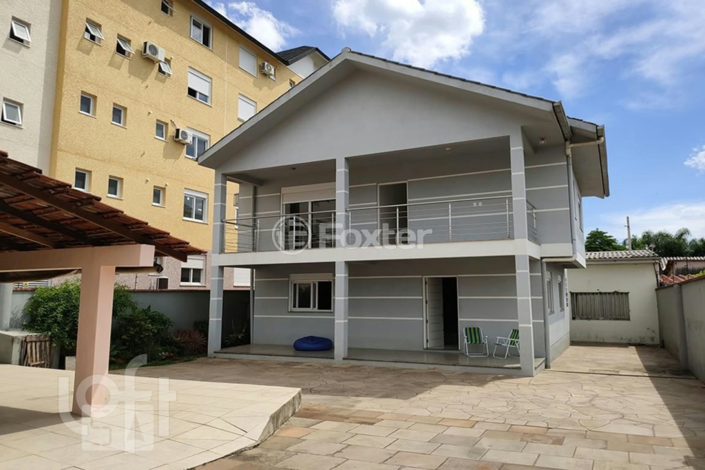 Casa à venda com 4 quartos, 270m² - Foto 47