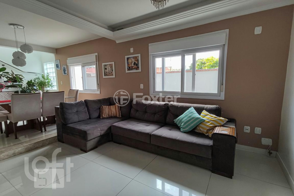 Casa à venda com 4 quartos, 270m² - Foto 2
