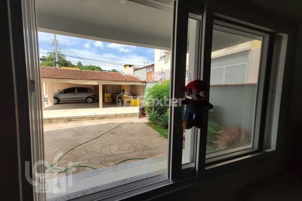Casa à venda com 4 quartos, 270m² - Foto 9