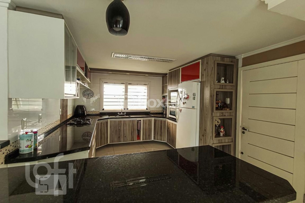 Casa à venda com 4 quartos, 270m² - Foto 41
