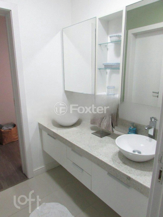 Casa à venda com 3 quartos, 300m² - Foto 15