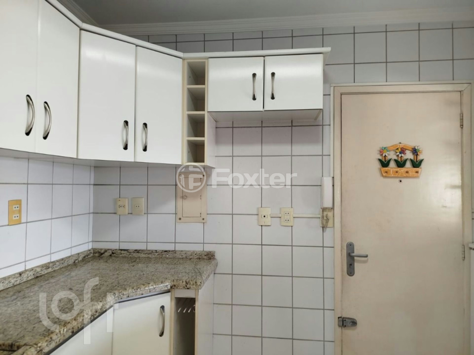 Apartamento à venda com 3 quartos, 86m² - Foto 2