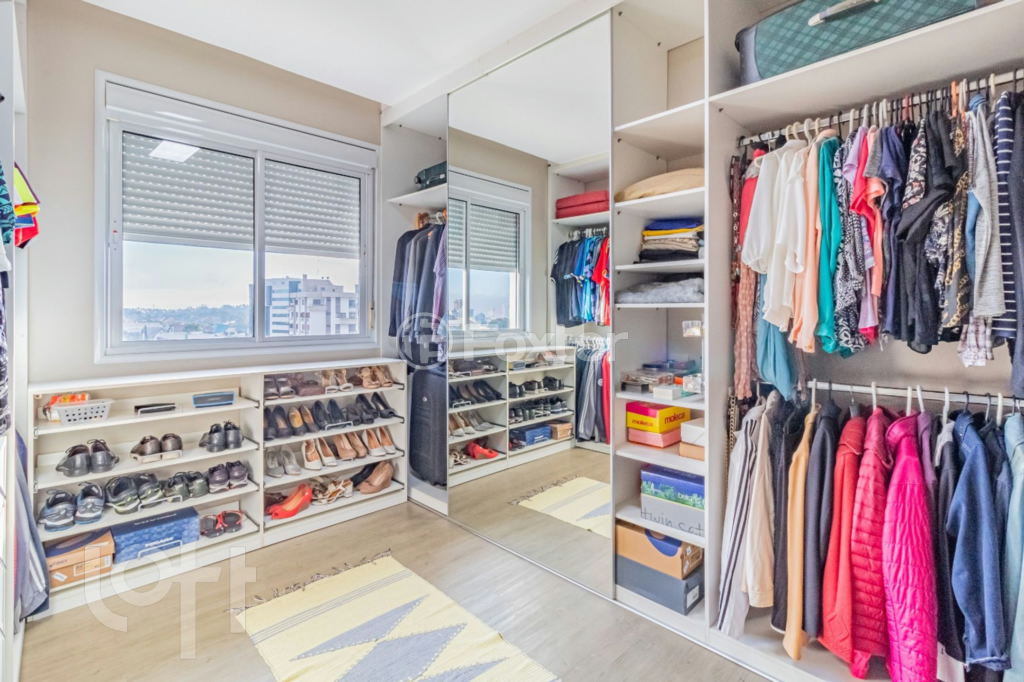 Apartamento à venda com 3 quartos, 156m² - Foto 17