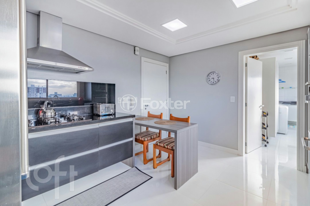 Apartamento à venda com 3 quartos, 156m² - Foto 10