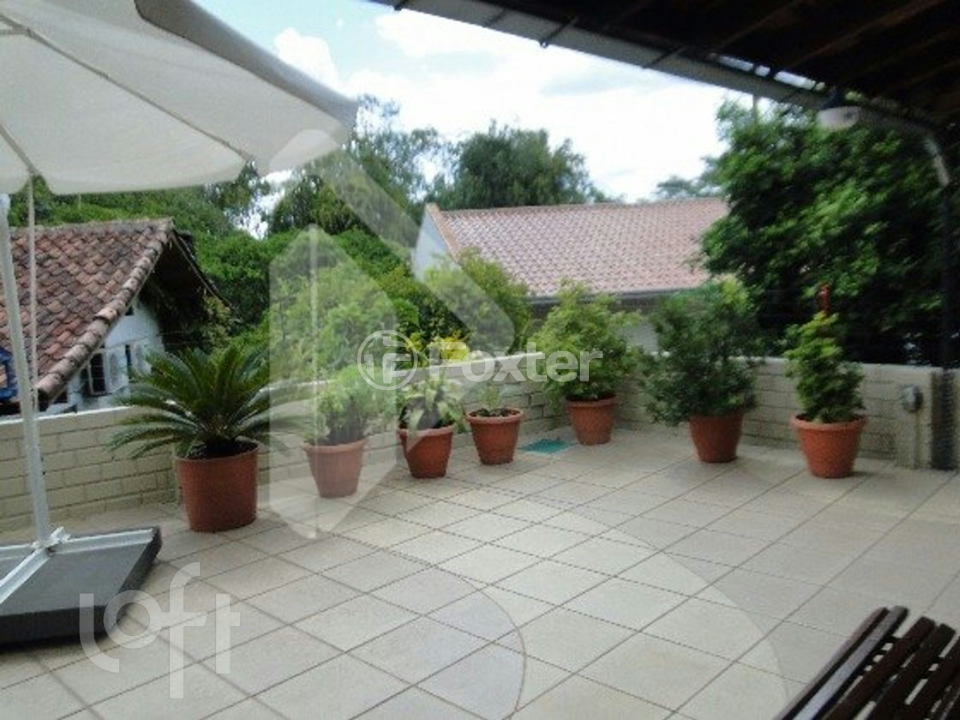 Casa à venda com 3 quartos, 180m² - Foto 2