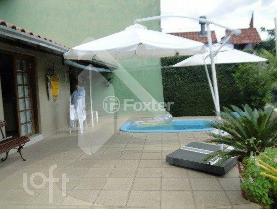 Casa à venda com 3 quartos, 180m² - Foto 1