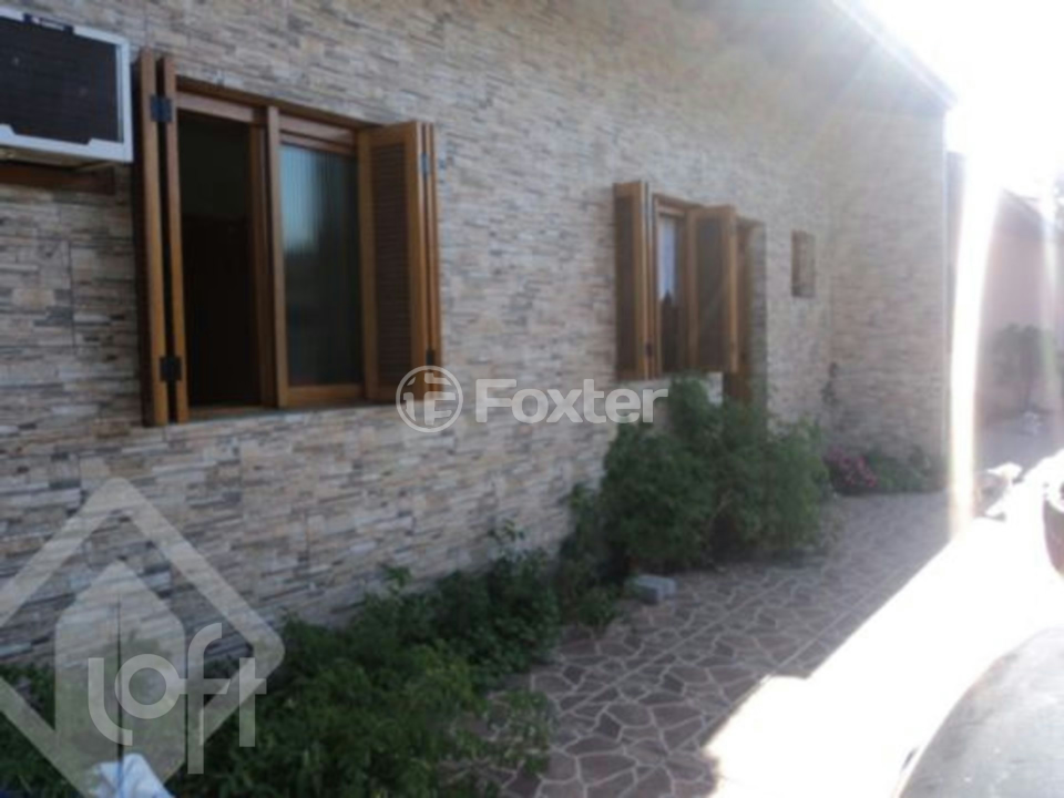 Casa à venda com 2 quartos, 48m² - Foto 9