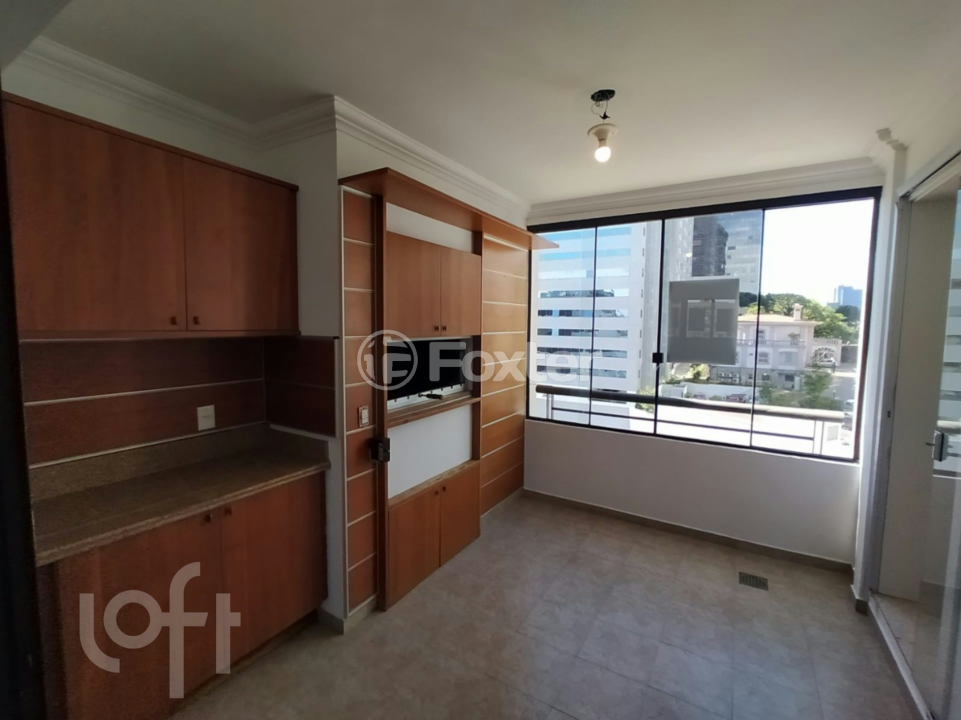 Apartamento à venda com 3 quartos, 195m² - Foto 11