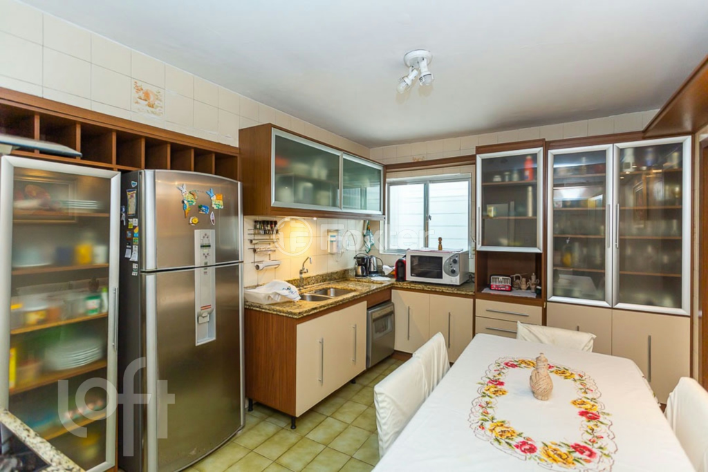 Casa à venda com 3 quartos, 145m² - Foto 2