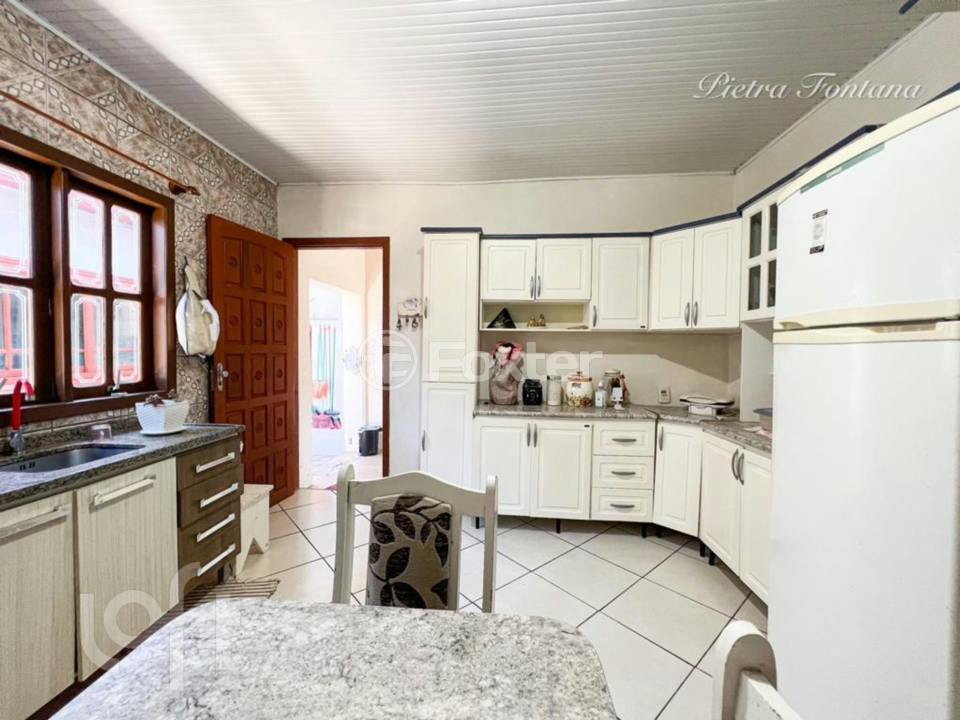Casa à venda com 4 quartos, 83m² - Foto 8