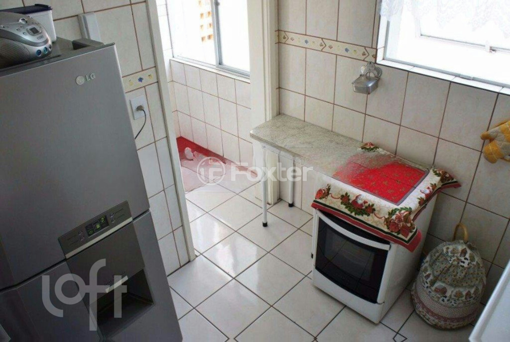 Apartamento à venda com 2 quartos, 70m² - Foto 7