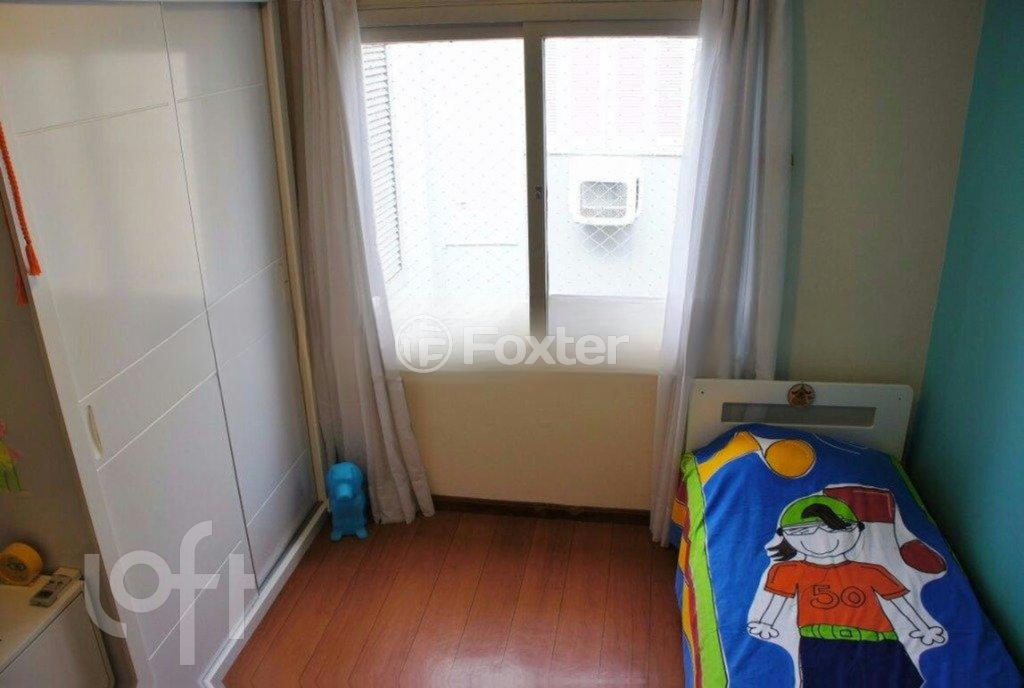 Apartamento à venda com 2 quartos, 70m² - Foto 18