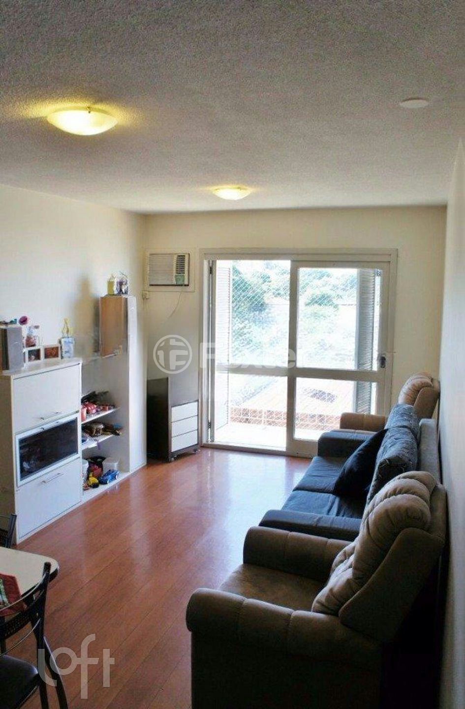 Apartamento à venda com 2 quartos, 70m² - Foto 2