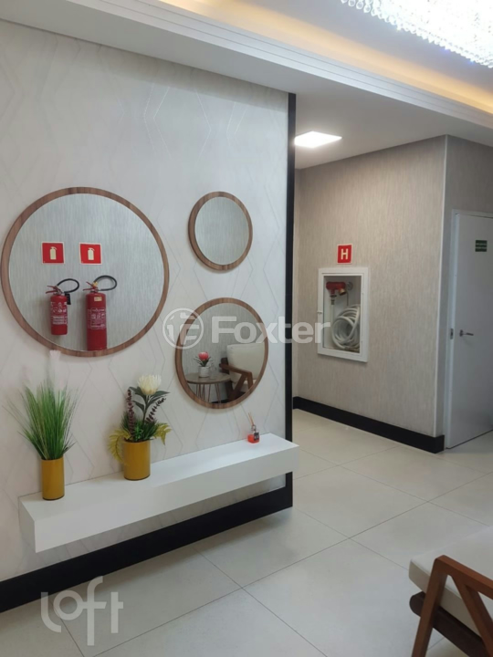 Apartamento à venda com 2 quartos, 98m² - Foto 2