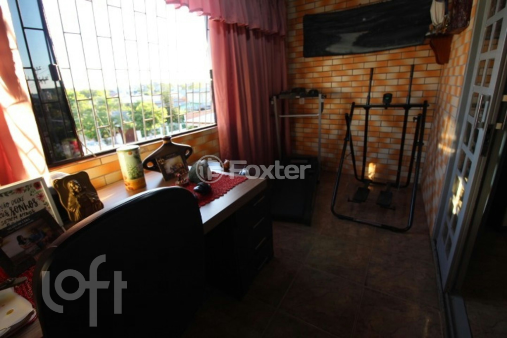 Casa à venda com 4 quartos, 242m² - Foto 12