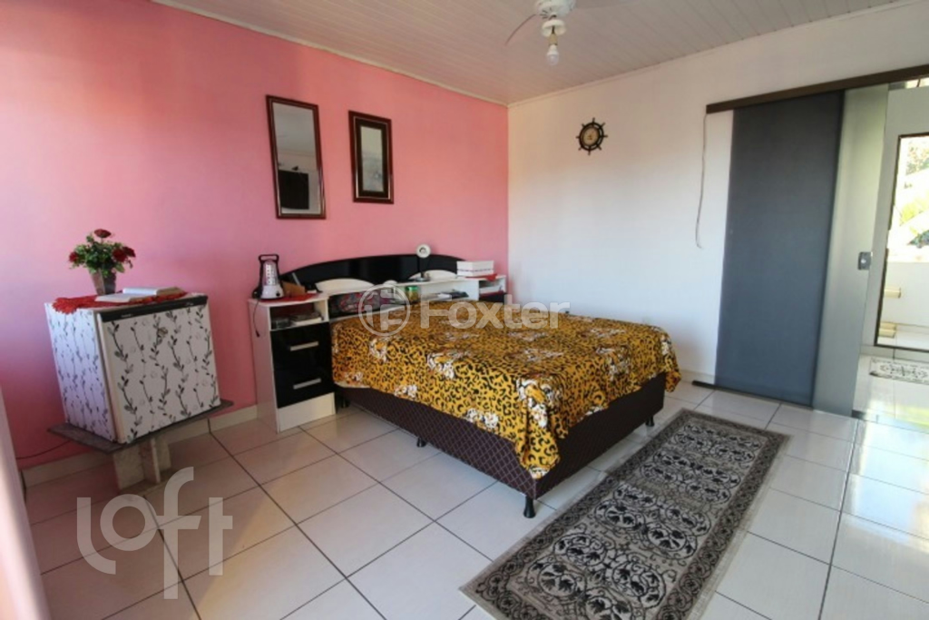 Casa à venda com 4 quartos, 242m² - Foto 4