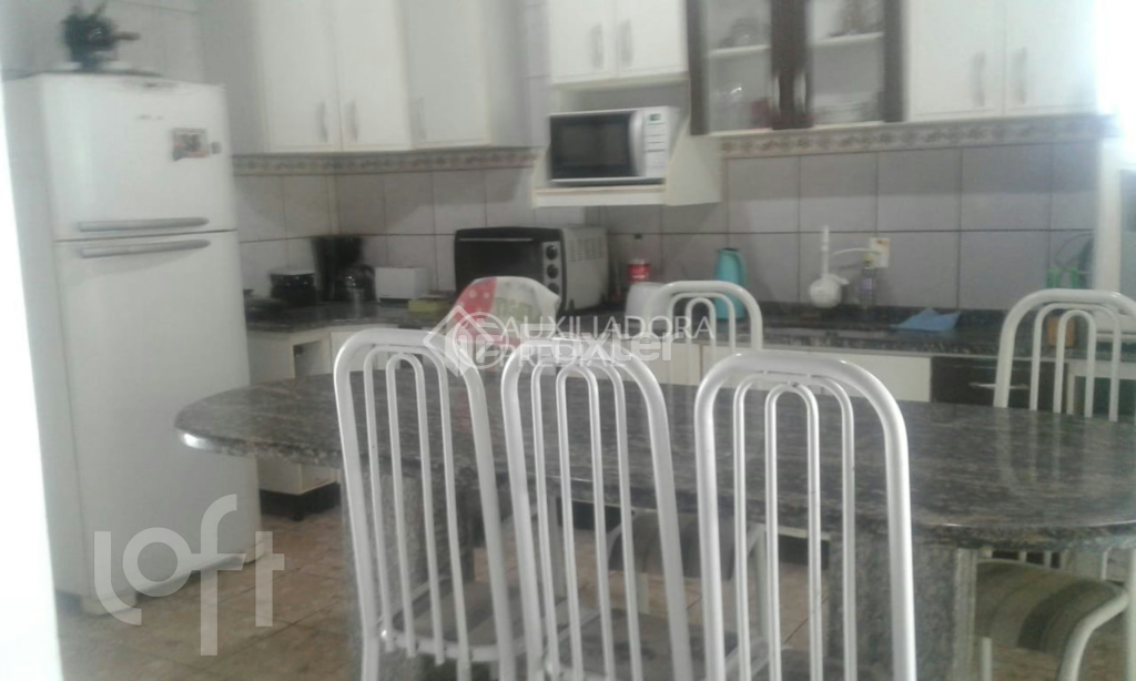 Casa à venda com 3 quartos, 164m² - Foto 5
