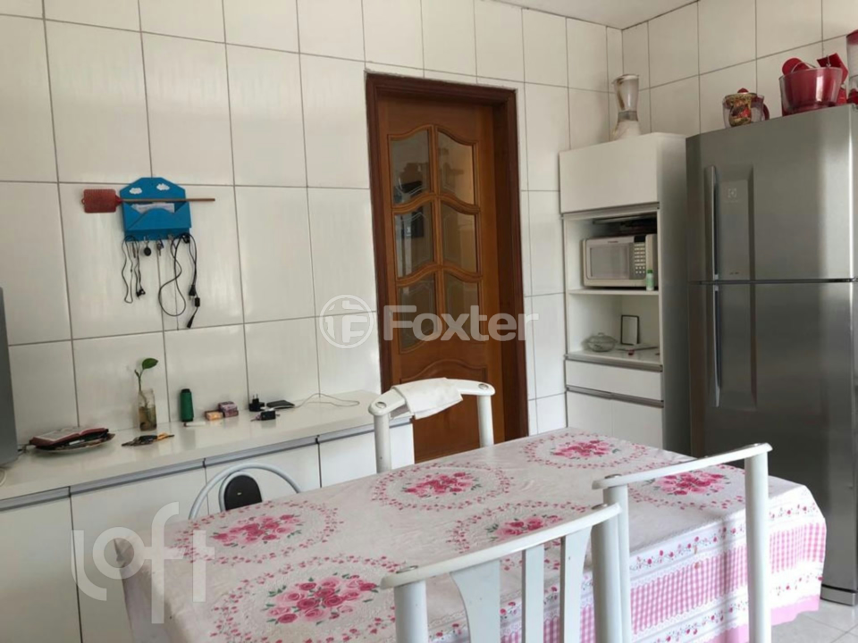 Casa à venda com 5 quartos, 180m² - Foto 4