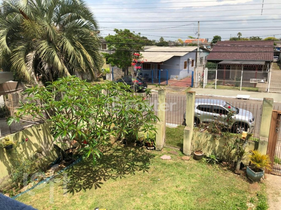 Casa à venda com 5 quartos, 180m² - Foto 1