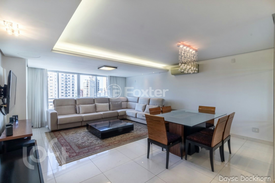 Apartamento à venda com 3 quartos, 144m² - Foto 2