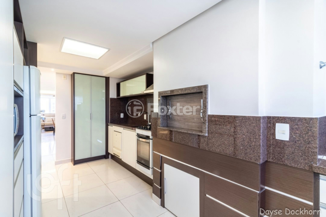 Apartamento à venda com 3 quartos, 144m² - Foto 12
